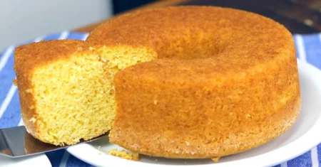 Bolo de Fubá Dois Sabores: Uma Delícia Duplamente Irresistível